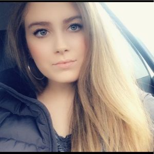 Meet your Posher, Cierra